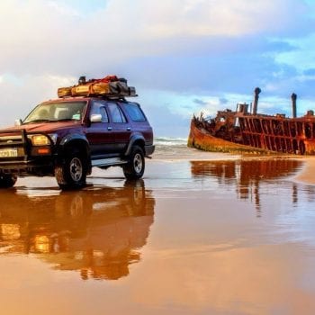 SS Maheno shipwreck op 75 mile beach
